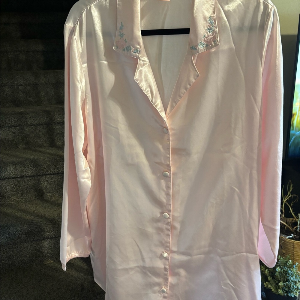 Vintage 1960 Vandemere light Pink Women's long sleeve nightgown size L